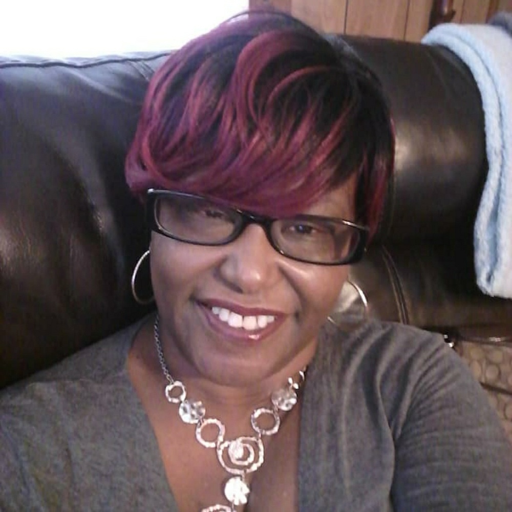 Meet your Posher, Monica